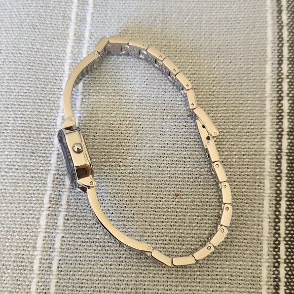 Caravelle by Bulova Octagonal Crystal Women Watch New Battery - Picture 5 of 6